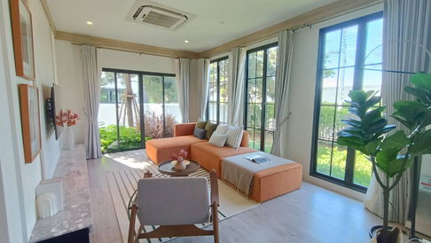 🏡✨ ขายบ้านเดี่ยว พร้อมตกแต่ง – บ้านตัวอย่าง! โครงการสราญสิริ เทียนทะเล 30 Lupin 📍 บ้านเลขที่ 8/5 | ทำเลเยี่ยม  ใกล้ Clubhouse เพียงไม่กี่ก้าว!