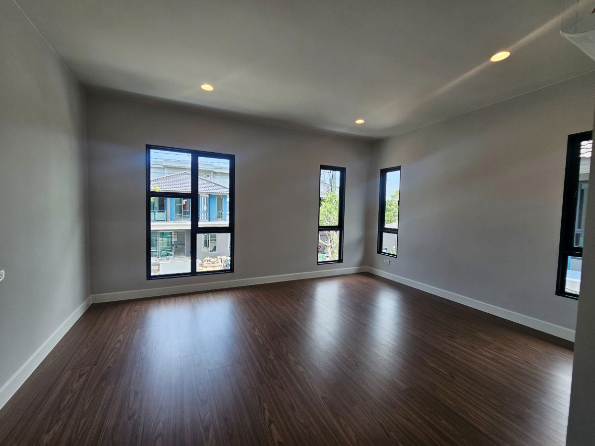 picture 🏡✨️Come explore this brand-new home near a beautiful central park at Setthasiri Wongwaen–Lamlukka - 16/18