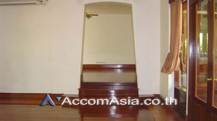 picture 🔼🔽 AccomA 📩 Private Swimming Pool 4 BR House in  (10001101) - 2/9