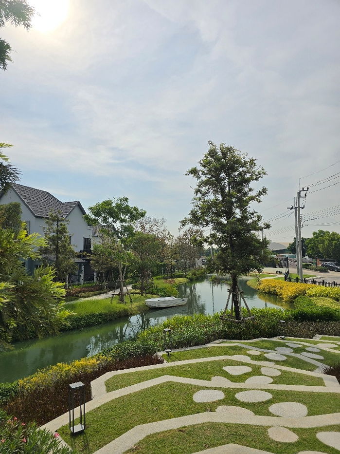 picture 🔥Sale‼️

Single House No. 8/64 at Saransiri Thientalay 30
Modern Farmhouse Style in a prime location near the heart of the city - 7/20