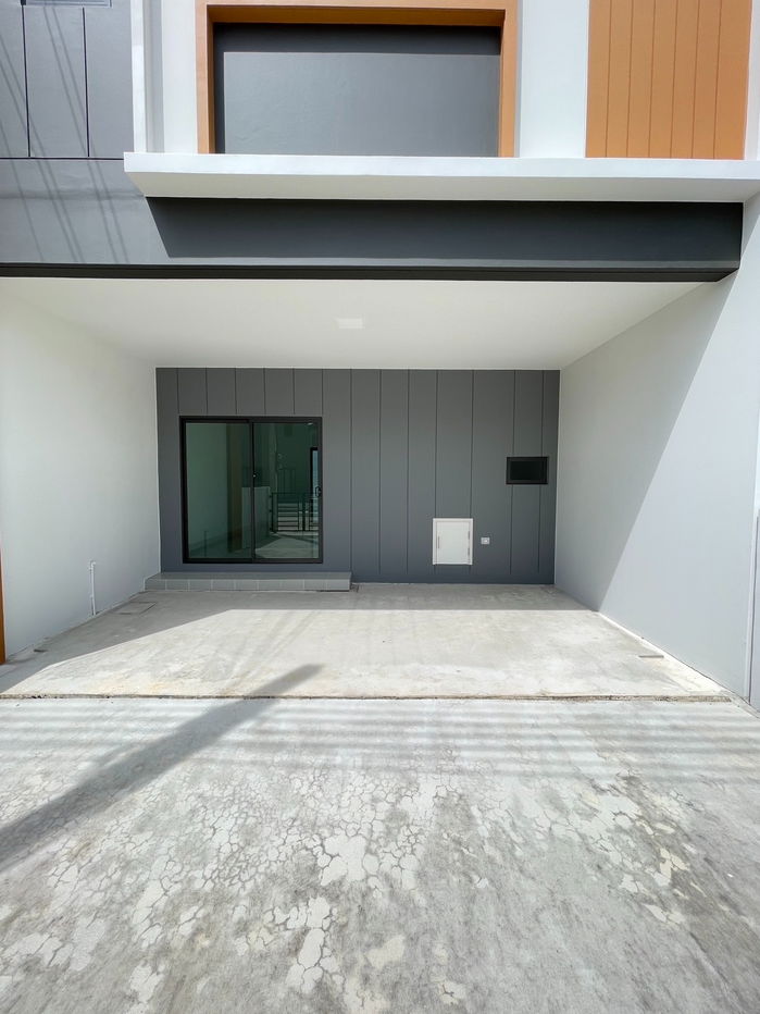picture Townhouse for sale, 4 bedrooms, low installments, near Bang Phli Industrial Estate and Wellgrow Industrial Estate - 3/14