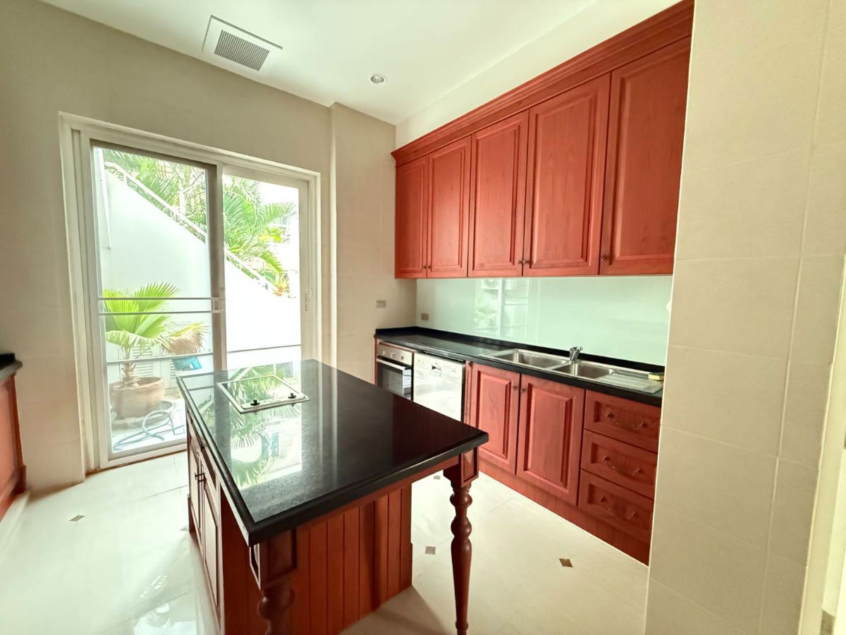 รูป ให้เช่า ลดาวัลย์ ณ เจ้าพระยา |  บ้านหรู สไตล์ Luxury English 3.5 ชั้น รีโนเวทใหม่ทั้งหลัง บรรยากาศเงียบสงบ ติดริมเจ้าพระยา ใจกลางเมือง - รูปที่ 31/36