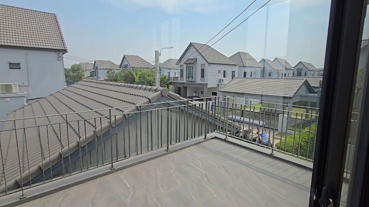 picture 🔥Sale‼️

Single House No. 8/64 at Saransiri Thientalay 30
Modern Farmhouse Style in a prime location near the heart of the city - 16/20