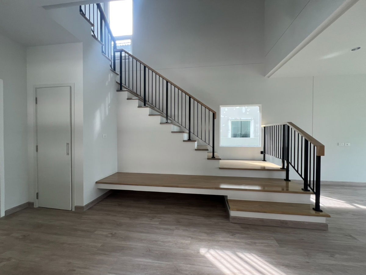 รูป  ขายบ้านใหม่ บ้านเดี่ยวพื้นที่ใช้สอยขนาดใหญ่  4 ห้องนอน 4 ห้องน้ำ 3 ที่จอดรถ โครงการอณาสิริ ปิ่นเกล้า-กาญจนา - รูปที่ 9/9