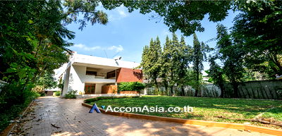 เช่าบ้านเดี่ยว สุขุมวิท 24 : 🔼🔽 AccomA 📩 Pet friendly,Home Office,Private Swimming Pool 5 BR House in  (90257)