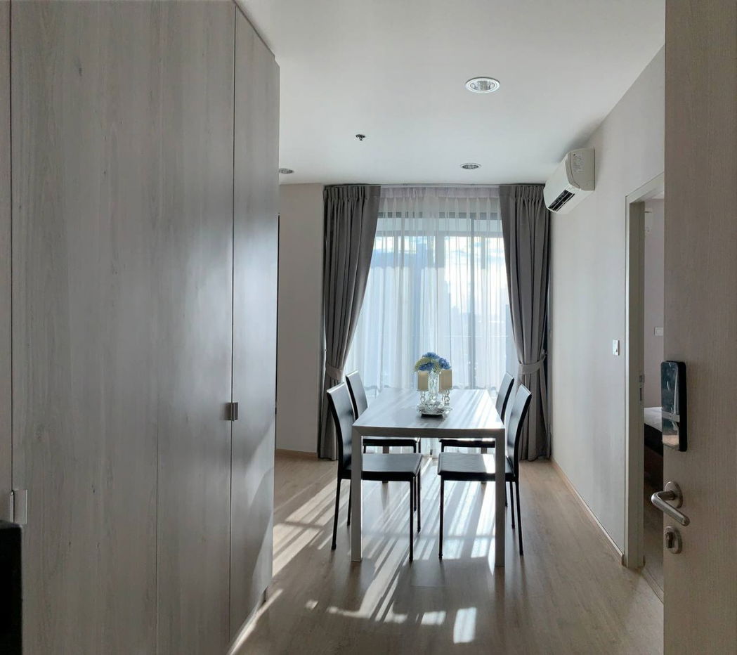 picture Ideo Q Ratchathewi【𝐒𝐄𝐋𝐋 & 𝐑𝐄𝐍𝐓】🔥Light-colored wood with built-in functionality. Simple yet inviting.🔥  Contact Line ID: @hacondo - 5/10