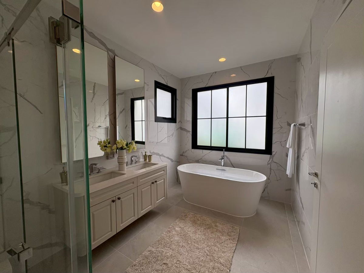 picture ✨ Luxury Fully-Furnished Home  4Bedroom 5Bathroom 6Parking*   Special Price 50 MB* - 5/9