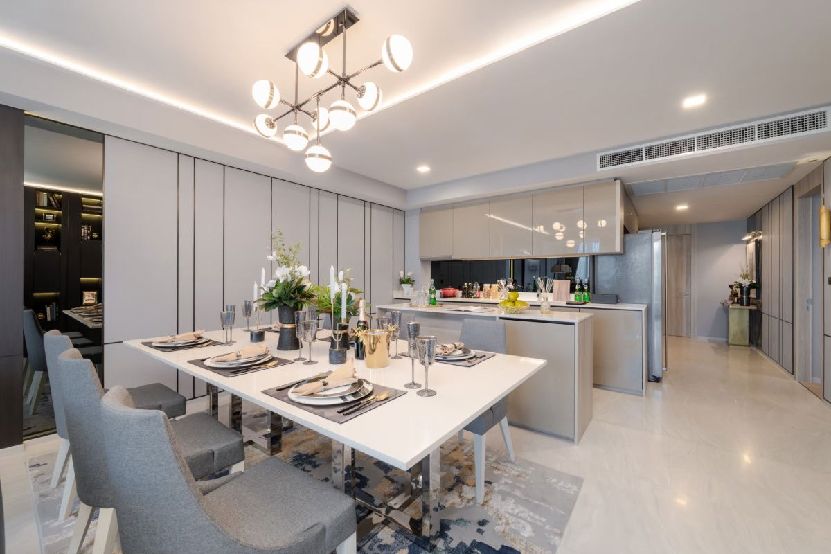 รูป For rent✨FYNN Sukhumvit 31✨Luxurious decorated ready to move-in just 115k/mo  - รูปที่ 4/14
