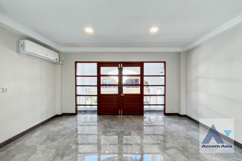 รูป 🔼🔽 AccomA 📩 Home Office,Pet friendly 5 BR Townhouse @ (AA44391) - รูปที่ 16/20