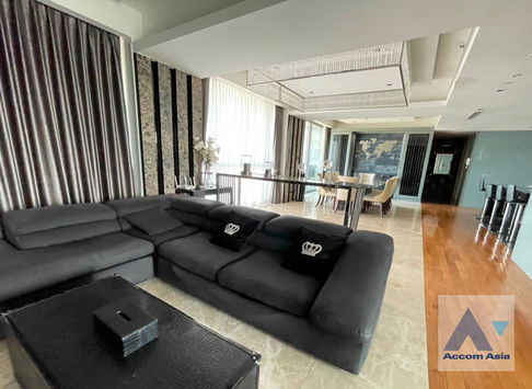 🔼🔽 AccomA 📩  3 BR Condominium @The Pano (AA44365)