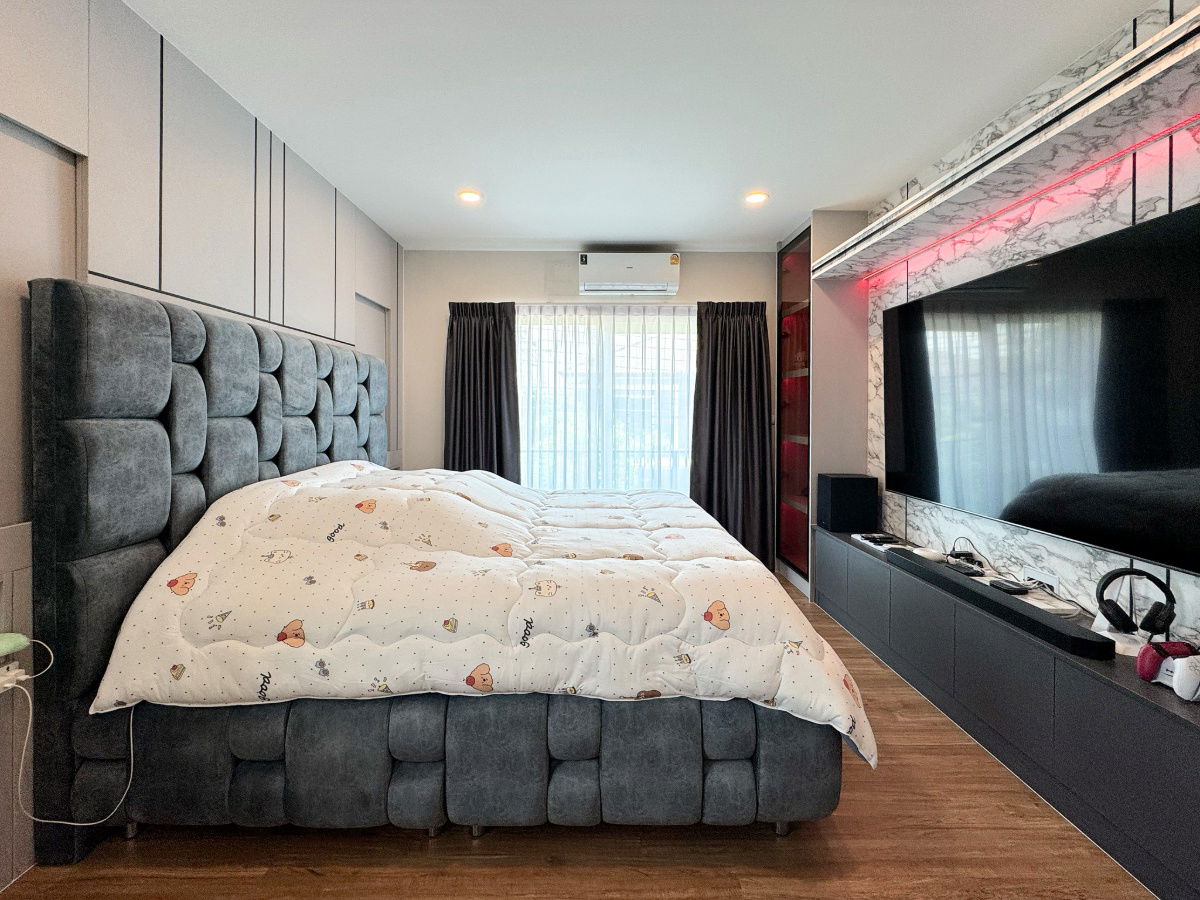 รูป สภาพใหม่เอี่ยม! Dream Home หลังมุม!! ขายบ้านเดี่ยว เซนโทร บางนา–ศรีนครินทร์ (Centro Bangna-Srinakarin) 67.3 ตร.วา 4 ห้องนอน 4 ห้องน้ำ ใกล้เมกาบางนา - รูปที่ 9/39