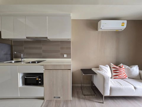 Condo for rent Maestro 03 Ratchada near MRT Queen Sirikit National Convention Center 17,000 baht Property code: RS1237