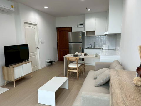 ให้เช่าคอนโด Sathorn House ใกล้ BTS สุรศักดิ์ 26,500 บาท รหัสทรัพย์: RS1124