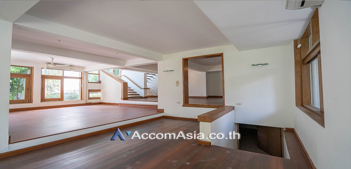 picture 🔼🔽 AccomA 📩 Pet friendly,Home Office,Private Swimming Pool 5 BR House in  (90257) - 9/20