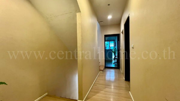 รูป ทาวน์โฮม 3 ชั้น บ้านกลางเมือง รัตนาธิเบศร์ หลังมุม ราคาถูก - รูปที่ 19/23