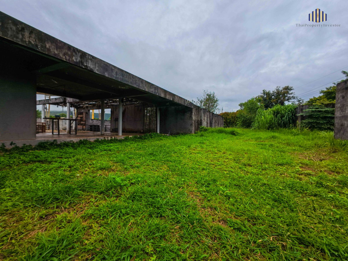 picture Resort for Sale in Khao Kho, Phetchabun On over 12 rai of titled land with panoramic windmill views, - 10/24