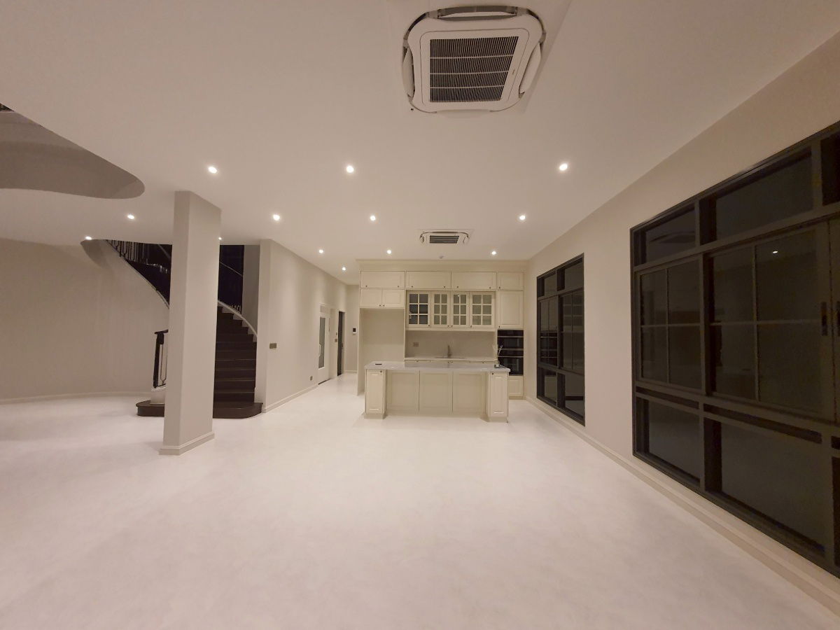 รูป 🔮  บ้านเดี่ยวแปลงติดสวนและ club House 🔮  - ที่ดินใหญ่ , แปลงมุม NARASIRI BANGNA KM.10 - รูปที่ 7/13