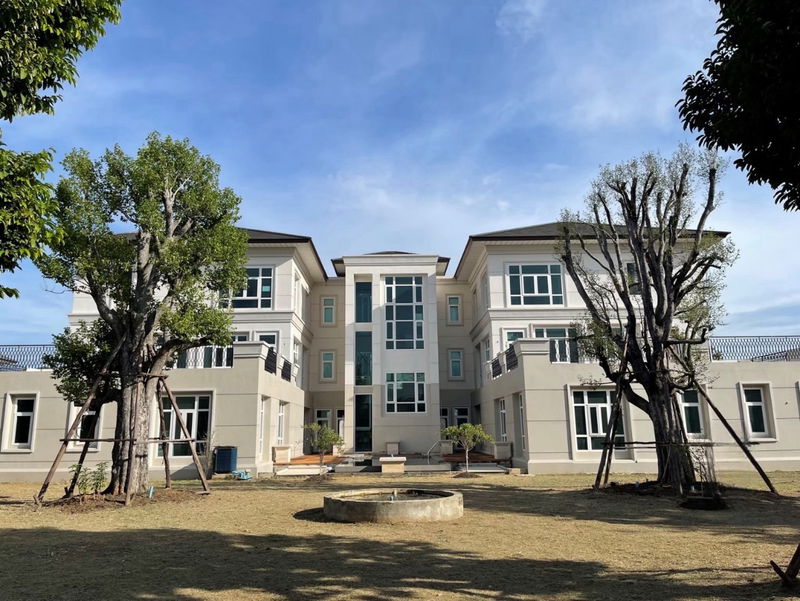 Houses for sale : Crystal Solana, the only luxury mansion in the Ram Intra-Duang Expressway area