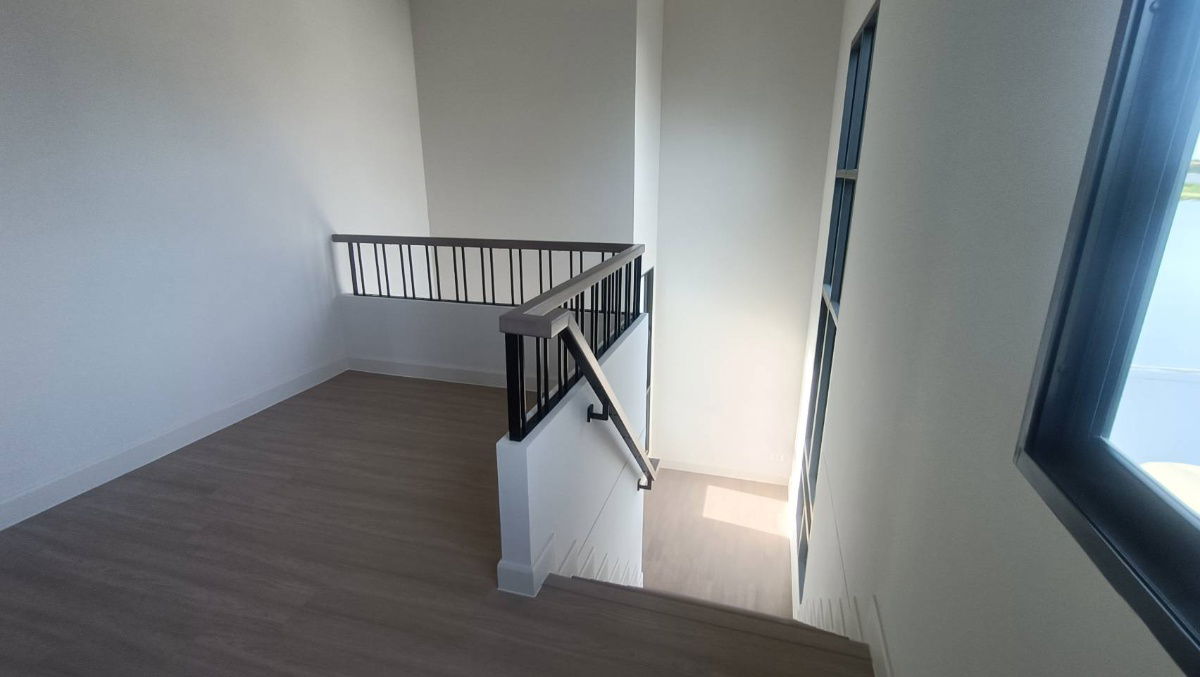 picture 🏡✨ Single House for Sale – Spacious & Functional!   Saransiri Thian Thale 30 Project | Magaret 📍 House No. 8/56lot with ample yard space and privacy - 14/24