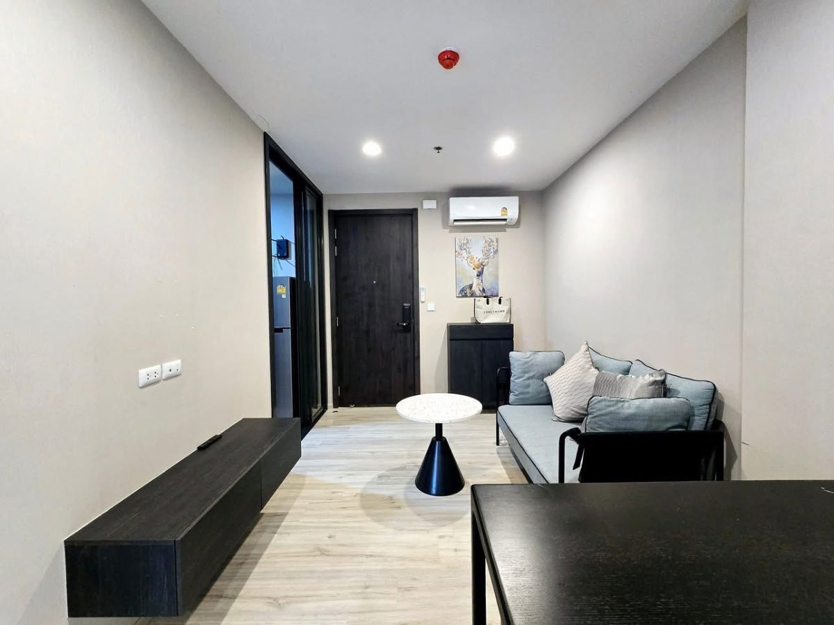 picture XT Huaikwang | MRT Huai Khwang (Vacant room, ready to move in) - 8/16