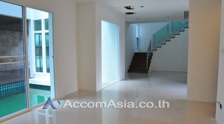 รูป 🔼🔽 AccomA 📩 Home Office,Private Swimming Pool 3 BR House in Khlong Ton Nuea (2320963) - รูปที่ 3/7
