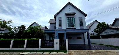 Houses for sale King Mongkut University Of Technology Thonburi, Bang Khunthian Campus : 🏠 Fully furnished show house at a special price! Project: Saransiri Thian Thale 30 – House No. 8/3 🏠