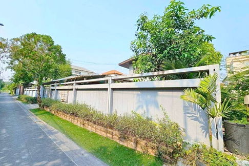 Central Ladprao 1.1 km., Union Mall 1.2 km. Single mansion BTS Lat Phrao 900m. For rent 2-story