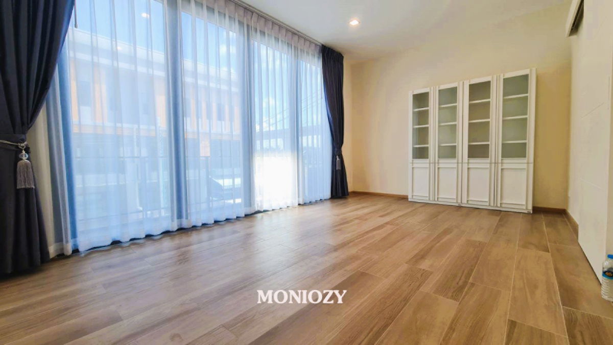picture For Rent : Premium 3.5-Storey Townhome – EIGEN Rama 9 – Srinakarin - 10/21