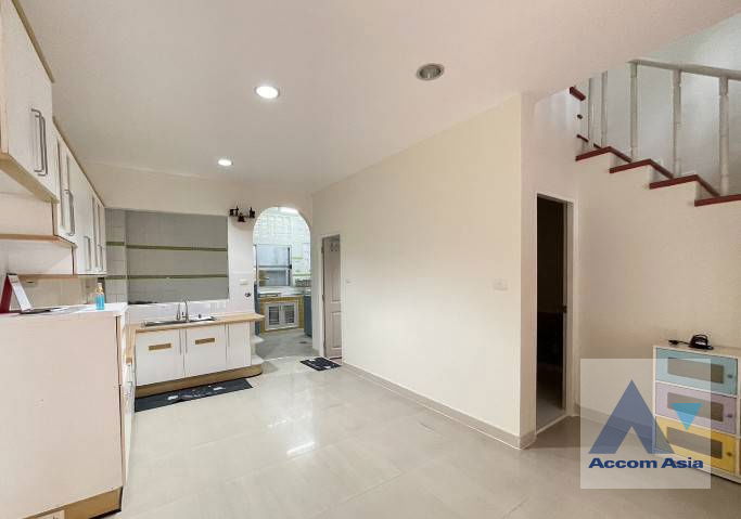picture 🔼🔽 AccomA 📩 Newly renovated 4 BR House @Baan Klang Krung Sathorn-Nuea Tai (AA43639) - 2/10