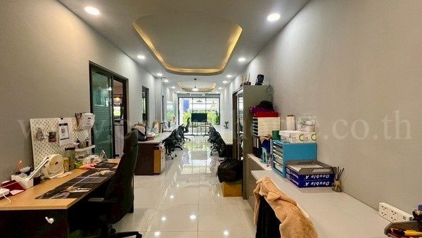 รูป ทาวน์โฮม 3 ชั้น บ้านกลางเมือง รัตนาธิเบศร์ หลังมุม ราคาถูก - รูปที่ 6/23