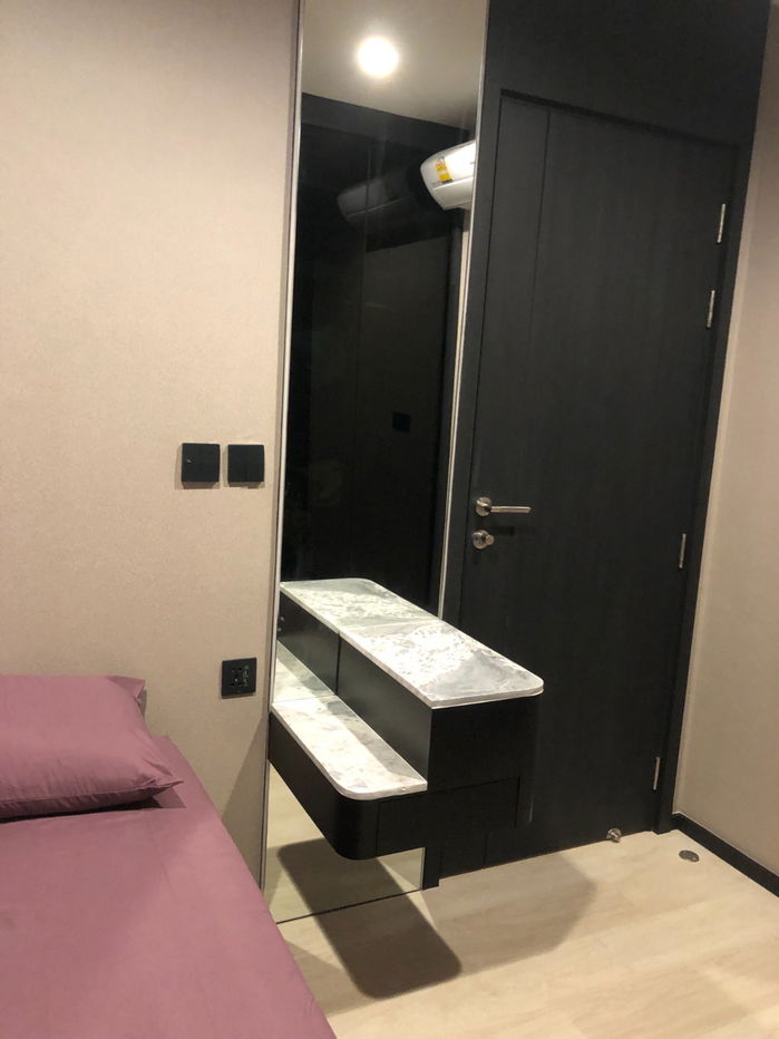 picture Life One Wireless | BTS Ploenchit (Vacant room, high floor, corner room, expressway view) - 4/11