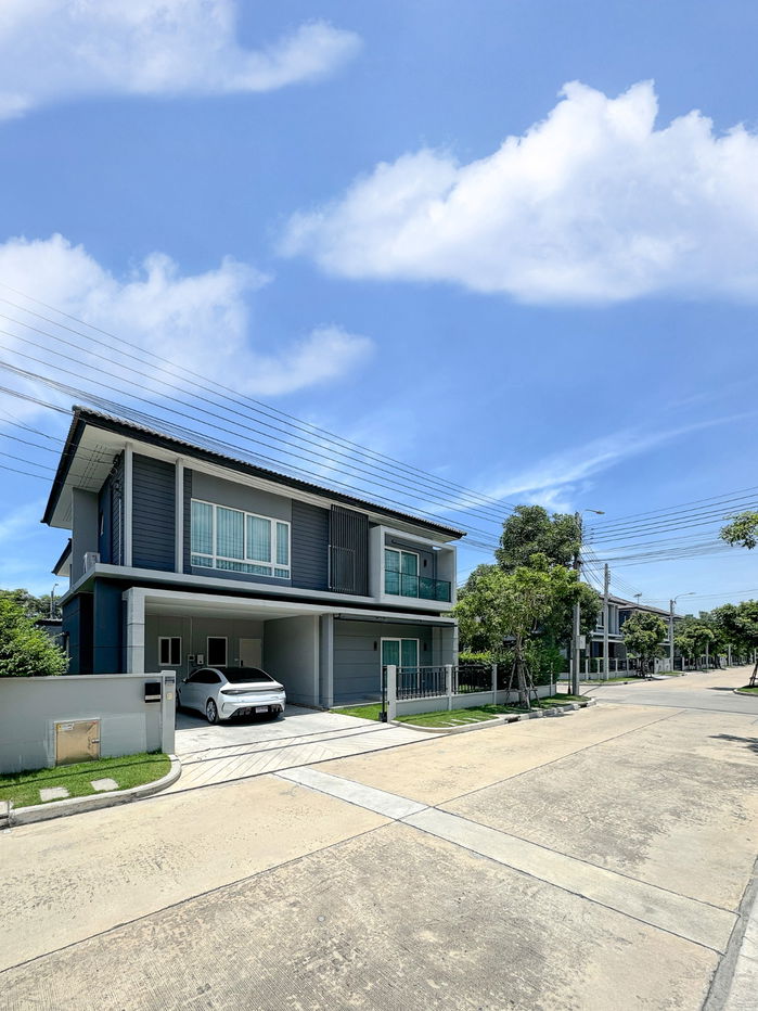 รูป สภาพใหม่เอี่ยม! Dream Home หลังมุม!! ขายบ้านเดี่ยว เซนโทร บางนา–ศรีนครินทร์ (Centro Bangna-Srinakarin) 67.3 ตร.วา 4 ห้องนอน 4 ห้องน้ำ ใกล้เมกาบางนา - รูปที่ 2/39