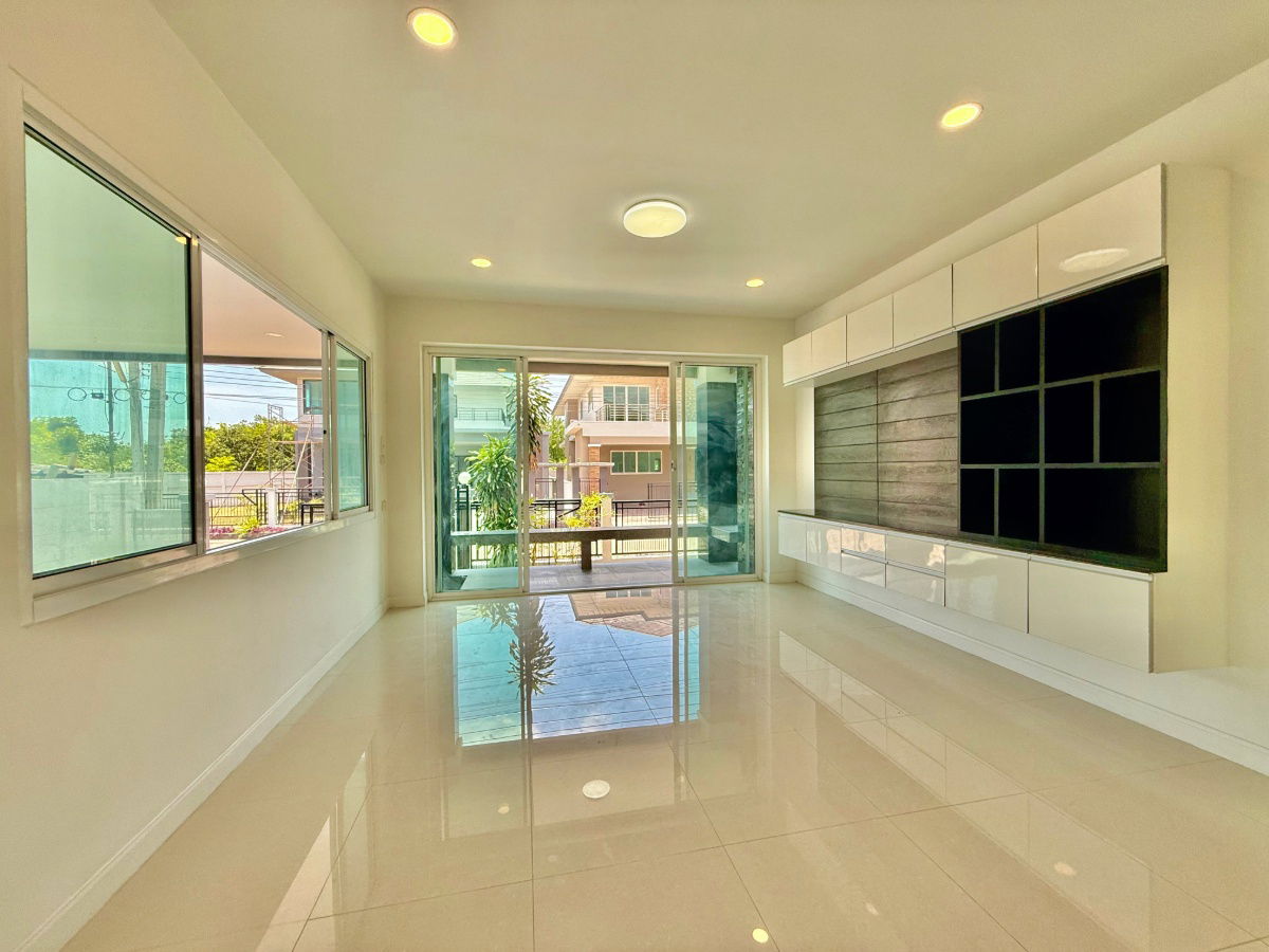 รูป ขายบ้านเดี่ยวหลังใหญ่ 2 ชั้น ห้องมุม หมู่บ้านสวนดอกไม้ บรมราชชนนี 105 - รูปที่ 19/57