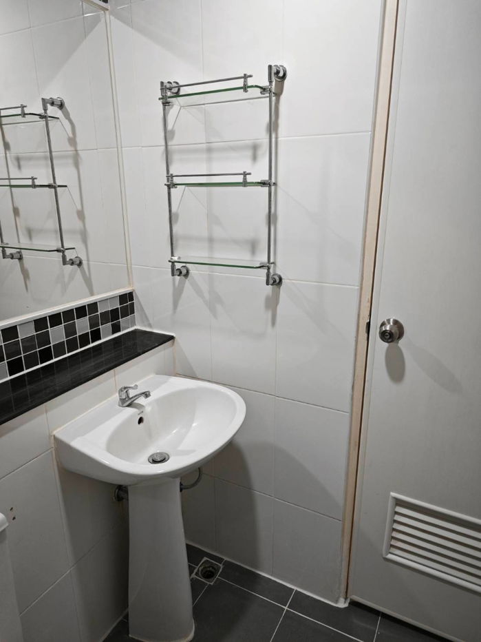 รูป Regent home 18  12fl.  Tower F  Rent 10,000 - รูปที่ 8/13