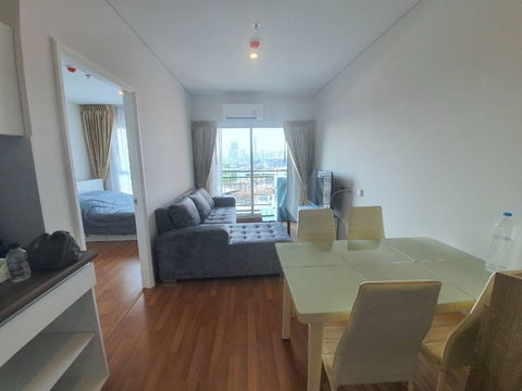 Forrent Lumpini Place Ratchada-Sathu Condominiums 