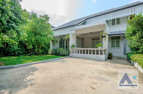 🔼🔽 AccomA 📩  2 BR House in  Lumphini (AA40144)