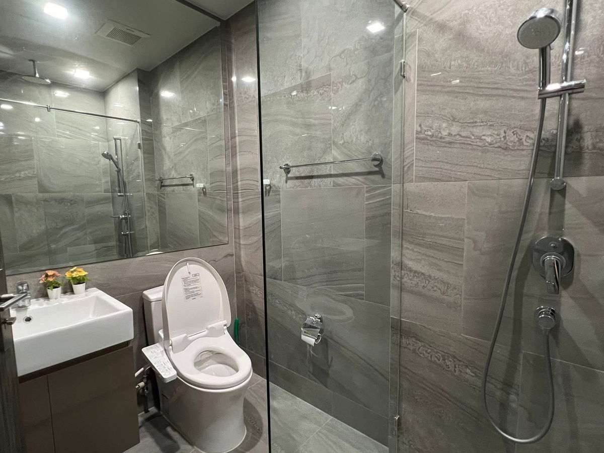 picture #R5518 🎉 050868 Condo for rent Ideo Q Victory - 14/16