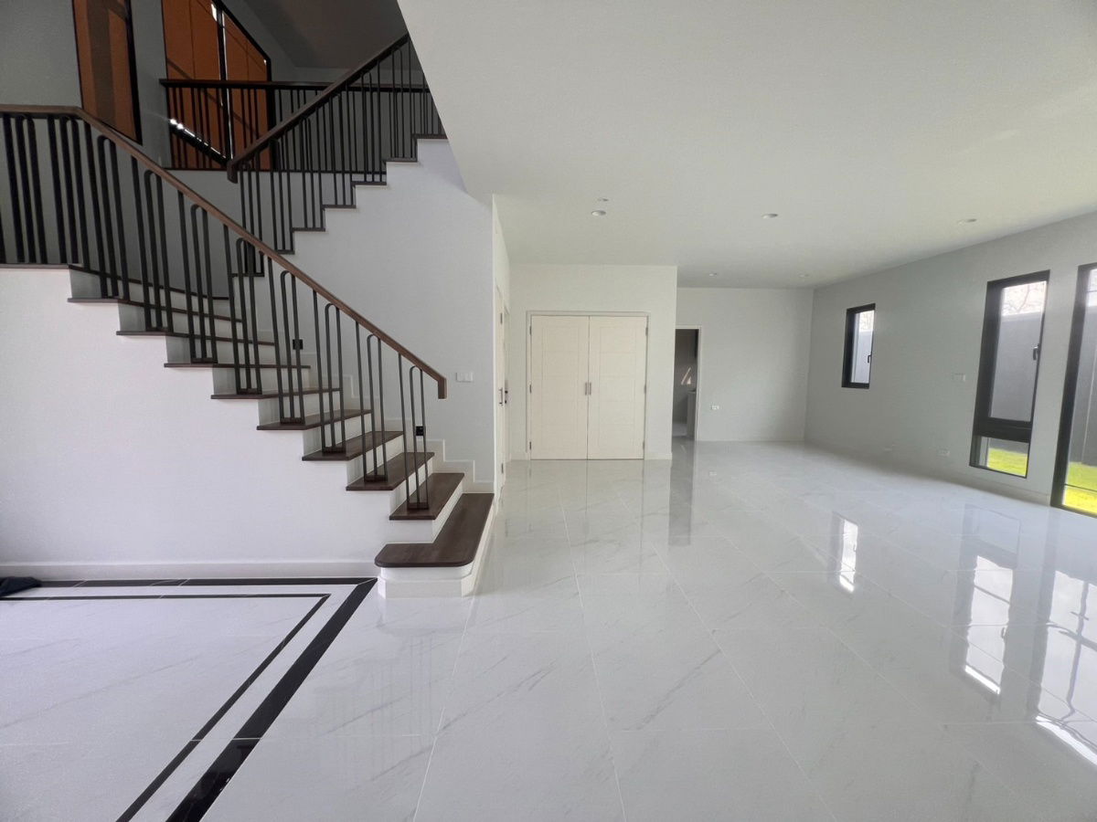 picture  First time experiencing a Modern Art Deco style house from Sansiri. - 3/6