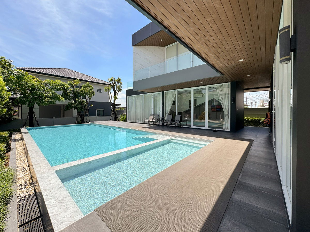 รูป สภาพใหม่เอี่ยม! Dream Home หลังมุม!! ขายบ้านเดี่ยว เซนโทร บางนา–ศรีนครินทร์ (Centro Bangna-Srinakarin) 67.3 ตร.วา 4 ห้องนอน 4 ห้องน้ำ ใกล้เมกาบางนา - รูปที่ 36/39