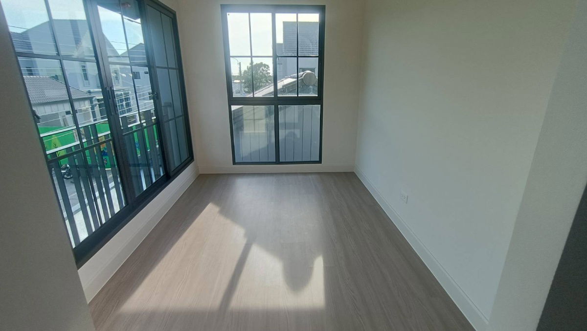 picture 🏡✨ Single House for Sale – Spacious & Functional!   Saransiri Thian Thale 30 Project | Magaret 📍 House No. 8/56lot with ample yard space and privacy - 19/24