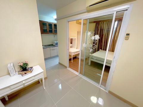 ให้เช่าห้องคอนโด บลิซ ลาดพร้าว 107 Bliz condo 107 ใกล้รถไฟฟ้าสายสีเหลือง