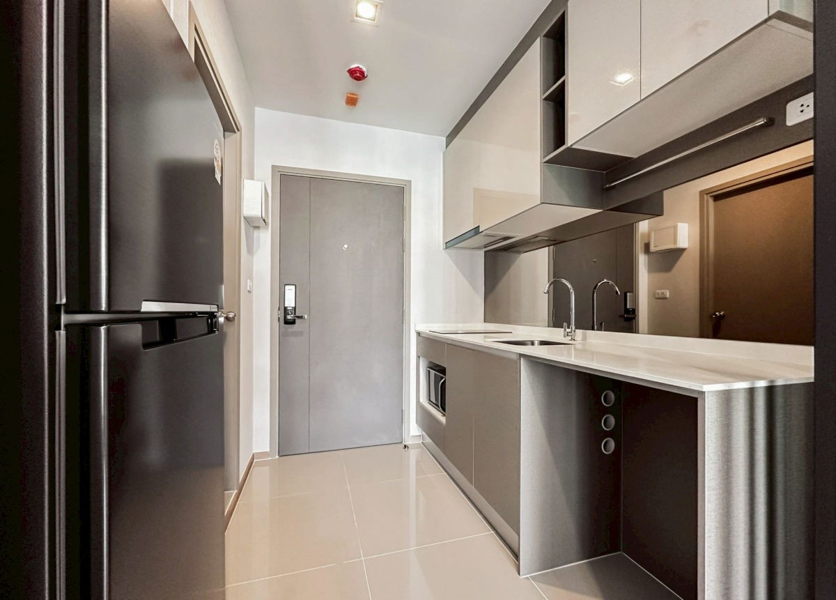 picture CD013 For Rent: IDEO Rama 9 - Asoke | High-Floor Room with Great View, Available August - 10/11