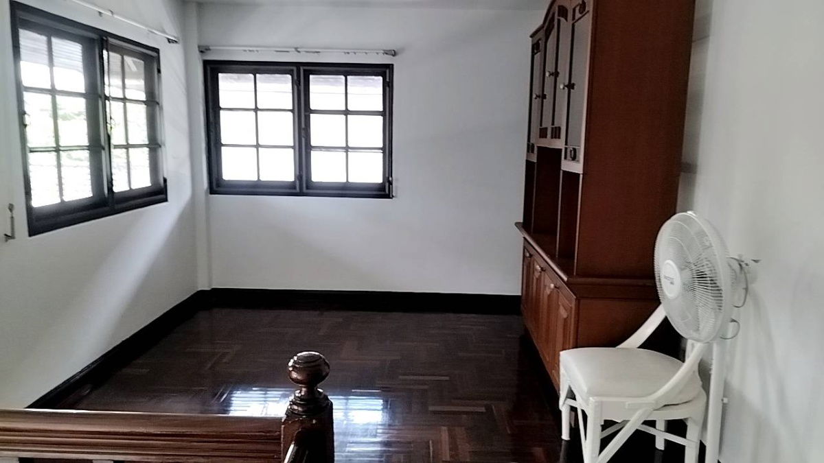 รูป ให้เช่า บ้านเดี่ยว 2 ชั้น 150 ตรว. สวย ๆ บรรยากาศร่มรื่น หลังบ้านติดทะเลสาป อยู่ ใกล้ BIG C แจ้งวัฒนะ - รูปที่ 25/37