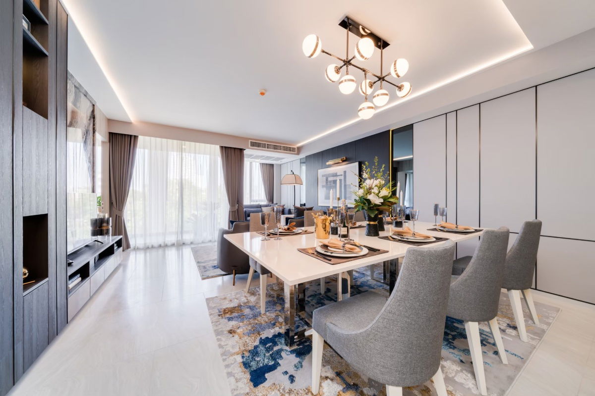 รูป For rent✨FYNN Sukhumvit 31✨Luxurious decorated ready to move-in just 115k/mo  - รูปที่ 3/14