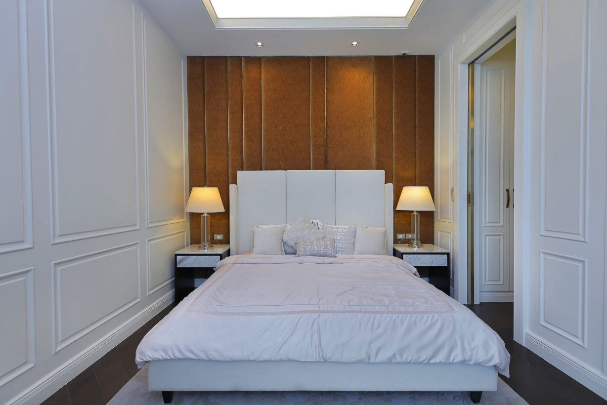 รูป ซื้อ ขาย Pool Villa กลางเมือง ย่านเอกมัย ขายพร้อมผู้เช่า ค่าเช่า 450,000 บาท  Yield ดี บ้านสวยมาก ห้องแม่บ้านแยกส่วน Line ID : @951qfbfi - รูปที่ 12/16