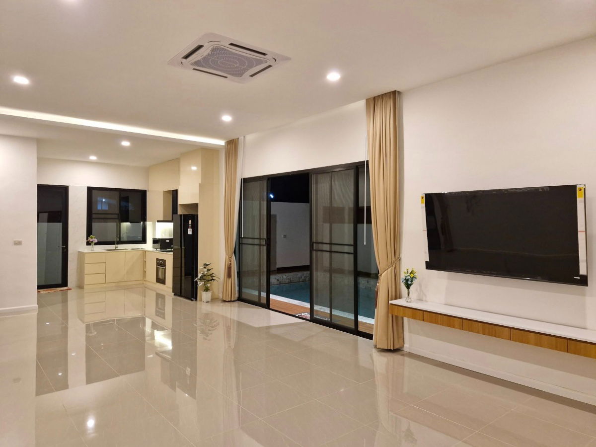รูป บ้านเดี่ยว วิลล่า สไตล์ โมเดิร์น ใกล้โรงเรียนนานาชาติ - รูปที่ 8/9