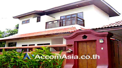 Houses for rent ดิเอ็มโพเรี่ยม : 🔼🔽 AccomA 📩 Private Swimming Pool 4 BR House in  (10001101)