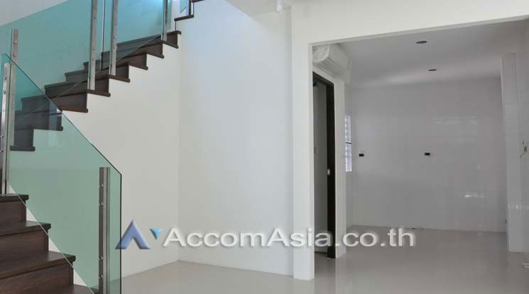 รูป 🔼🔽 AccomA 📩 Home Office,Private Swimming Pool 3 BR House in Khlong Ton Nuea (2320963) - รูปที่ 5/7