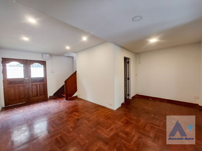 picture 🔼🔽 AccomA 📩  4 BR House in Khlong Ton Nuea (90343) - 20/20