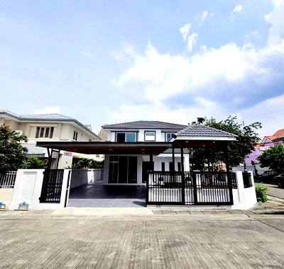 บ้านเดี่ยว ถนนลำลูกกา : S2926 ขายบ้านเดี่ยว Neighborhome วัชรพล สุขาภิบาล 5 รีโนเวทใหม่ (หลังมุม )